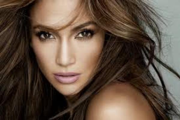 Jennifer Lopez Batalkan Pernikahan Keempatnya
