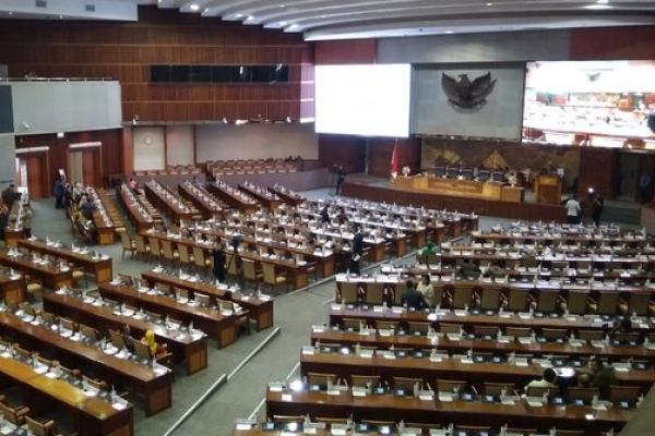  Hari Ini, Paripurna DPR Tentukan Nasib Perppu 1/2020