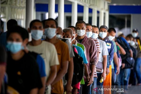 Ratusan Pekerja Migran Ilegal Dipulangkan dari Malaysia