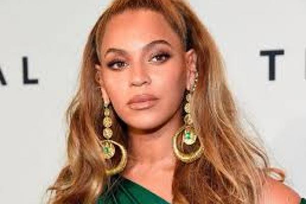 Komentari Pembunuhan Floyd,  Beyonce: Kita Semua Terluka