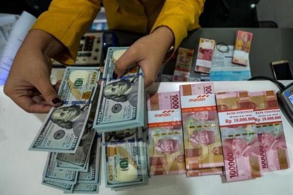  Rupiah Menguat Seiring Penemuan Vaksin Covid-19