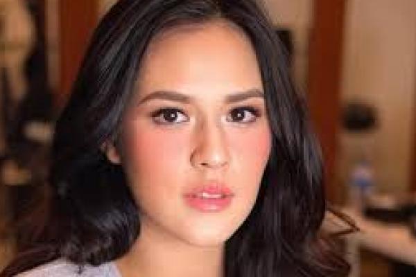 Raisa Rilis Album "It`s Personal" Berbarengan Ulang Tahun