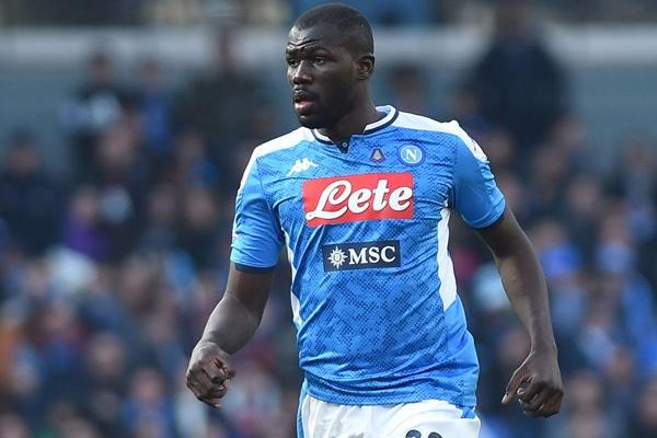 Kalidou Koulibaly Masuk Bidikan Chelsea