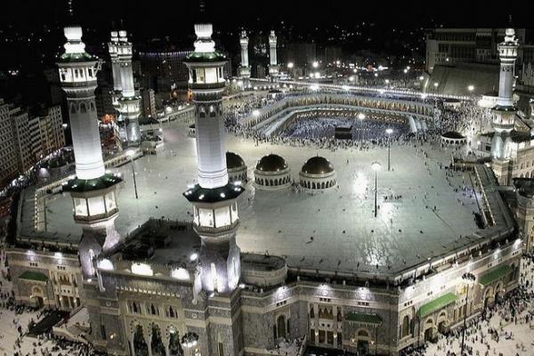   Besok, Arab Saudi Buka Kembali Masjid di Makkah