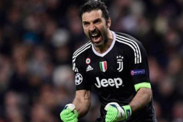  Liga Italia, Buffon Pecahkan Rekor Paolo Maldini