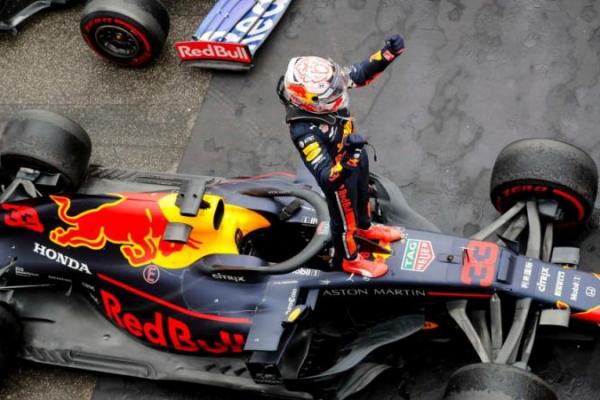 Red Bull Tetap Pakai Mesin Honda Hingga 2024