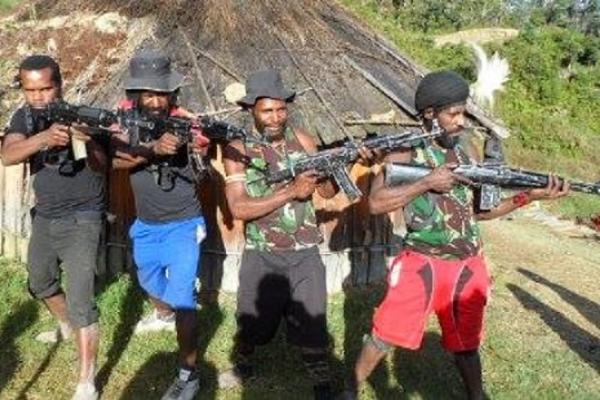 Kelompok Kriminal Bersenjata Tembak Praka Hendra Sipayung