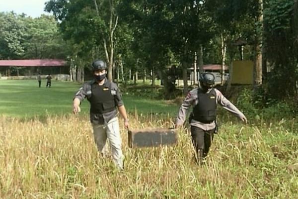 Brimob Poldasu Amankan Bom Mortir di Deli Serdang