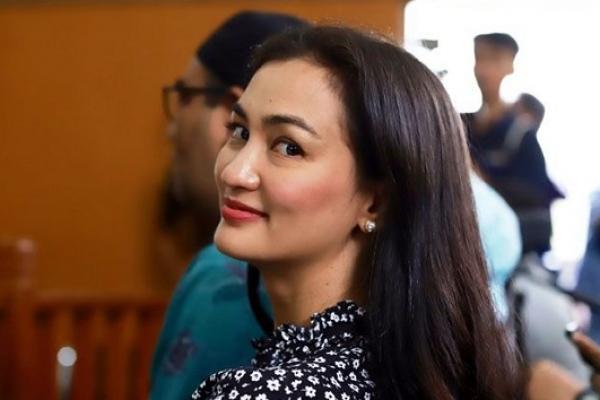   Begini Cara Atiqah Hasiholan Bantu UMKM Saat PSBB Jakarta