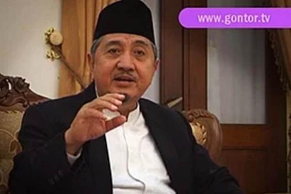 Pimpinan Gontor KH Syukri Zarkasyi Wafat