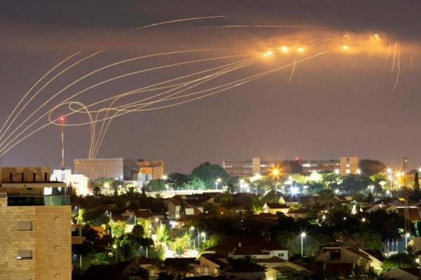 Pesawat Tempur Israel Serang Hamas di Jalur Gaza