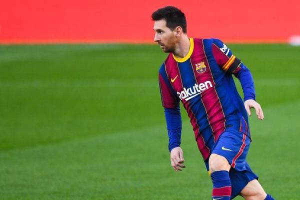 Messi Tolak Tawaran PSG Demi Mebela Barca