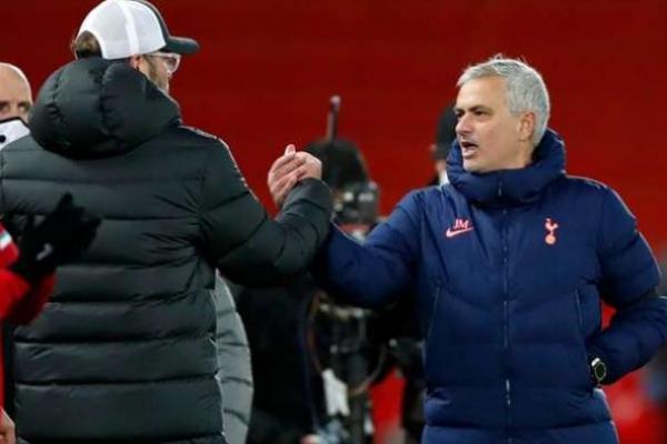 Rumor ke Newcastle, Mourinho Akui Punya Hubungan Emosional