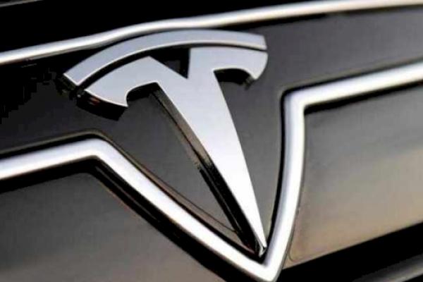 AS Minta Tesla Tarik 158 Ribu Mobil Karena Masalah Keamanan
