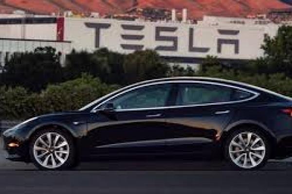 Produsen Tesla AS Luncurkan Mobil Listrik Baru Khusus untuk China