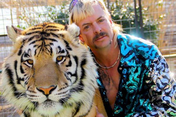 Pemilik Baru Tiger King Disuruh untuk Serahkan Semua anak dan Ibu Harimau pada Pemerintah