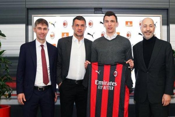 Mario Mandzukic Resmi Gabung AC Milan