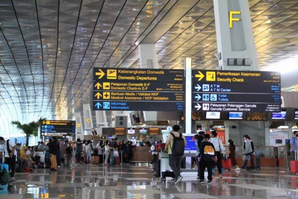 Bandara Soekarno-Hatta Wajibkan Tes PCR Penumpang dari Luar Negeri