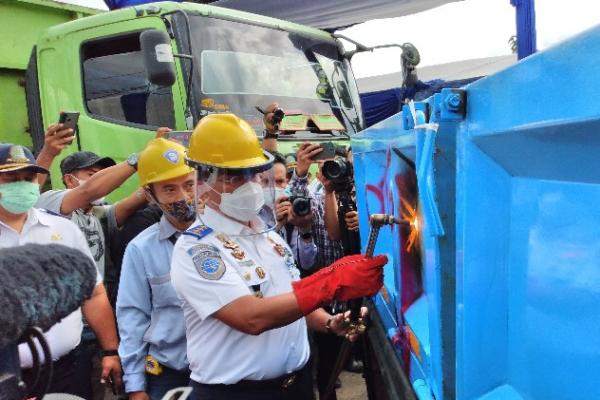 Ditjen Hubdat Potong Truk ODOL di Aceh