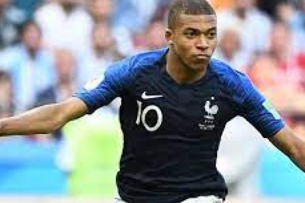 Gantikan Mbappe, PSG Lirik Moh Salah