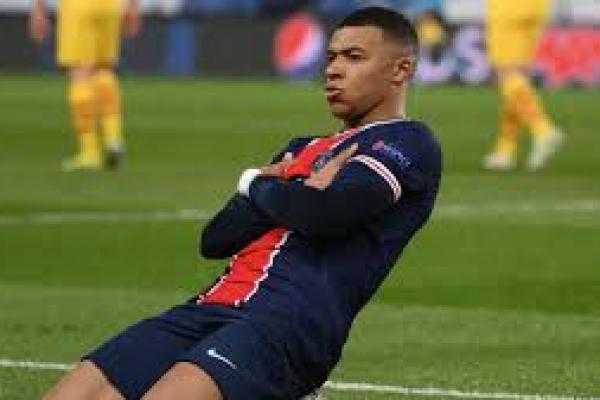 PSG Gerah karena Ketidakjelasan Kontrak Mbappe 