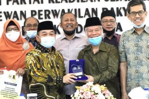 TP3 Laskar FPI Simpulkan Ada Pelanggaran HAM Berat Oleh Aparat