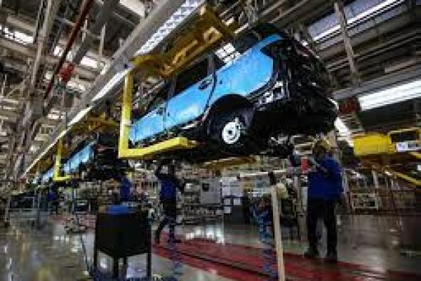 Stimulus Sektor Otomotif  Belum Cukup, Harus Ditambah Padat Karya Tunai