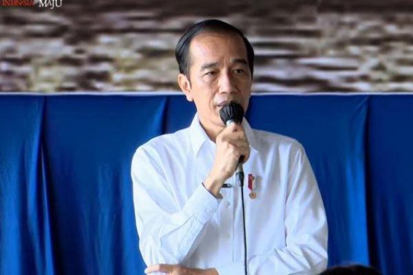 Jokowi Bangunkan Rumah Keluarga Prajurit Nanggala-402