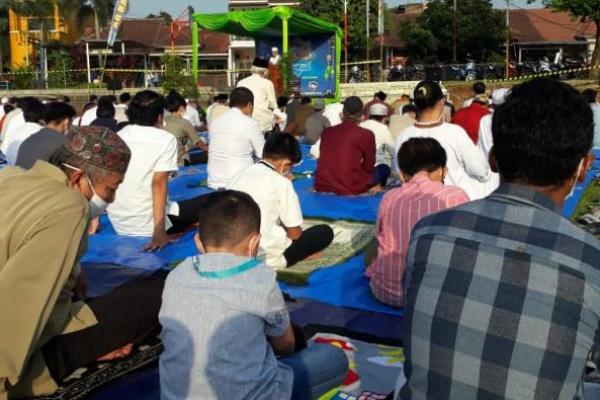 Khutbah di Ar Rayyan, Ustad Zaenal: Mampu Mengalahkan Hawa Nafsu,  Syurga Tempatnya