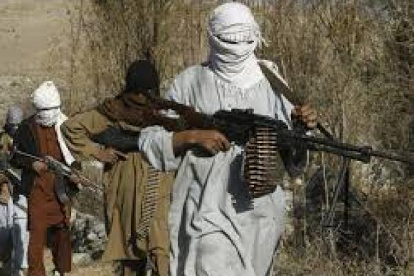 Kalah Oleh Taliban, Tentara Afghanistan Minta Perlindungan dari Pakistan