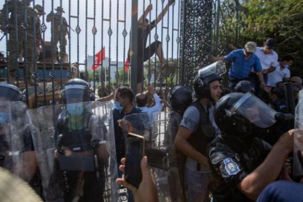 Mesir Desak Warga Tunisia Hindari Eskalasi