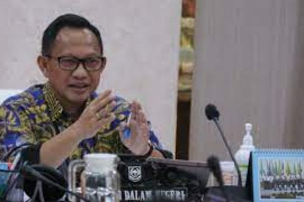 Menteri Tito Terbitkan Tiga iIstruksi Perpanjangan PPKM Level 4