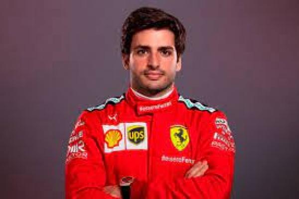 Pembalap Ferrari Carlos Sainz Jr Terkena Pinalty dan harus Start dari Belakang Grid