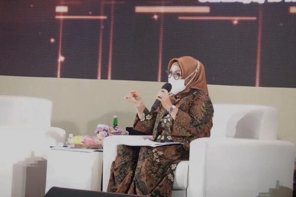 Pengembangan kecerdasan artifisial yang dilakukan oleh Pemerintah Provinsi DKI Jakarta adalah penggunaan License Plate Recognition.