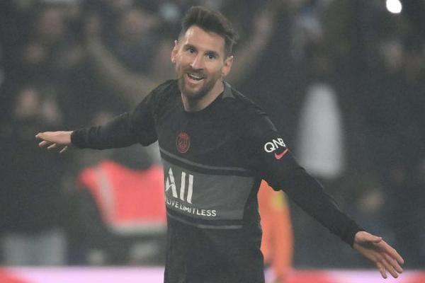 Messi Jatuh Sakit Pasca Upacara Penghargaan Ballon d`Or