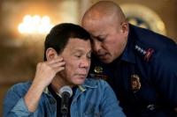 Duterte Kutuk Tindakan Militer China Tembakan Meriam Air ke Kapal Filipian