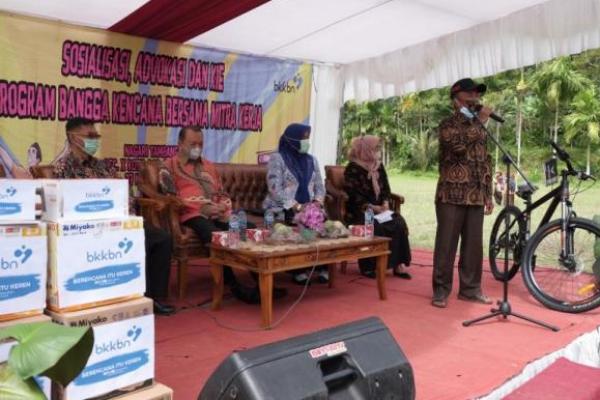 Turun Langsung ke Lapangan, Komisi IX Dukung Program Percepatan Penurunan Stunting BKKBN