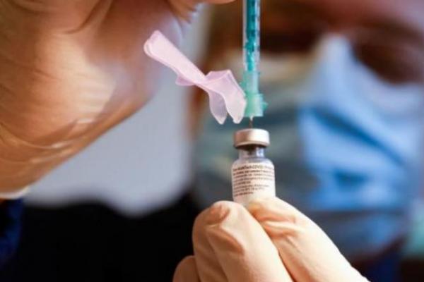 Booster Vaksin Pfizer untuk Remaja 16-17 Tahun Diizinkan oleh AS