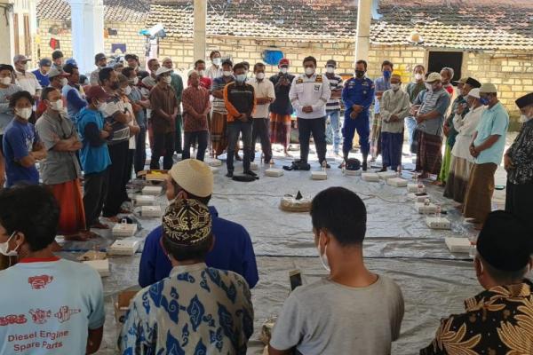 Musim Angin Barat, UPP Brondong Gelar Doa Bersama Nelayan