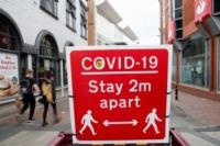 Perlambat Varian Omicron, Inggris akan Perketat Pembatasan COVID-19