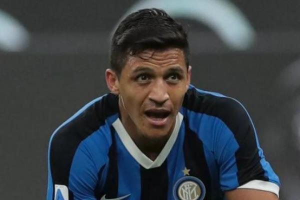 Solskjaer Pengen Sanchez Balik ke MU