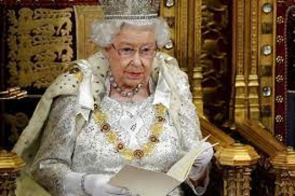 Khawatir Covid-19, Ratu  Elizabeth Batalkan Acara Natal