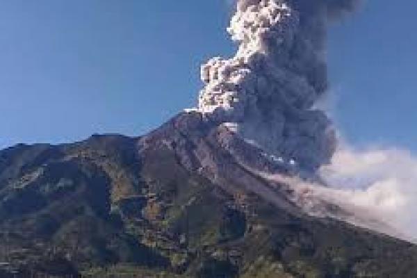 Duh, Pagi-pagi Merapi Semburkan Awan Panas Guguran