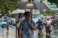 BMKG: Malam Tahun Baru Sebagian Kota Besar Hujan Ringan