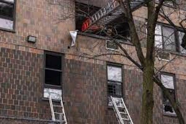 Apartemen Terbakar di New York, 19 Tewas Termasuk Anak-Anak