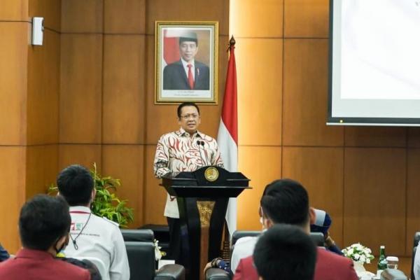 Ketua MPR Apresiasi Presiden Jokowi Cabut Ribuan Izin Tambang