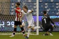  Luka Modric melakukan selebrasi setelah melesakkan gol ke gawang Athletic Bilbao pada final Piala Super Spanyol di Stadion King Fahd International, Riyadh, Arab Saudi, Senin dini hari WIB.(foto: Reuters)
