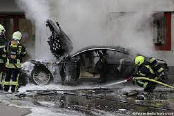 Kebakaran di area layanan di pom bensin Jerman telah merenggut dua nyawa (foto: picture alliance/ dw.com) 