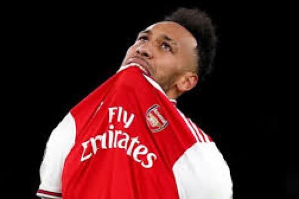 Masalah jantung, Gabon Bolehkan Pierre Emerick-Aubameyang Pulang ke Arsenal (foto: The Mirror) 