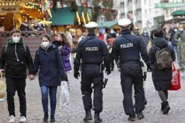 Polisi Jerman Menyelidiki 12.000 Sertifikat Vaksin Palsu